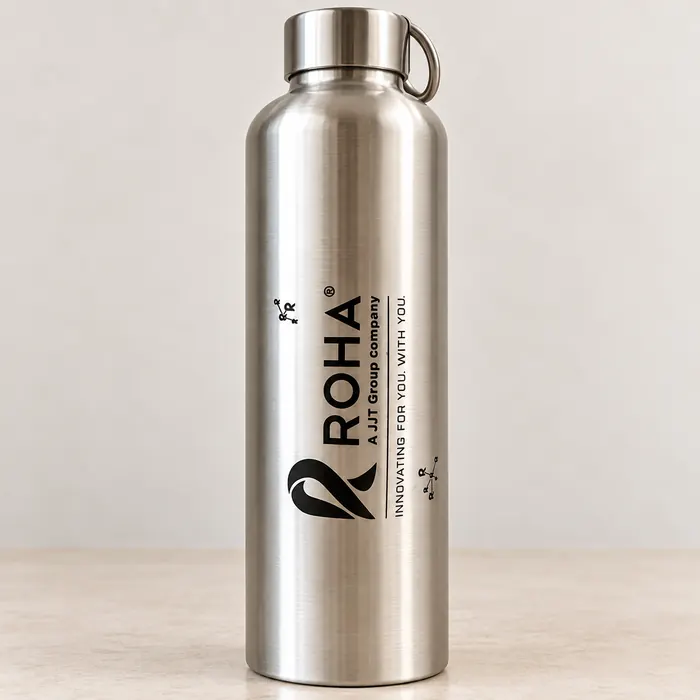 Silver steel bottle with loop cap round printed with the ROHA logo